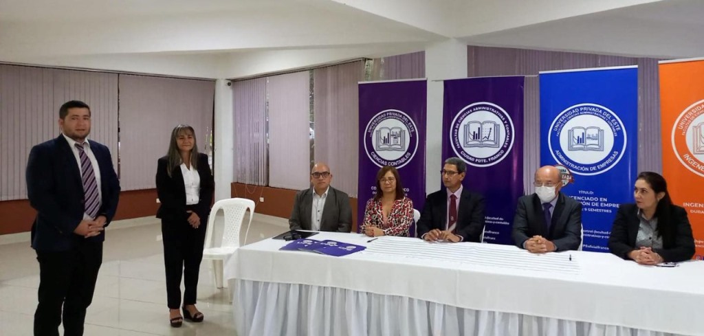 Convenio de cooperación entre Colegio de Contadores del Paraguay, Filial Alto Paraná y la Facultad de Ciencias Administrativas y Contables de la UPE